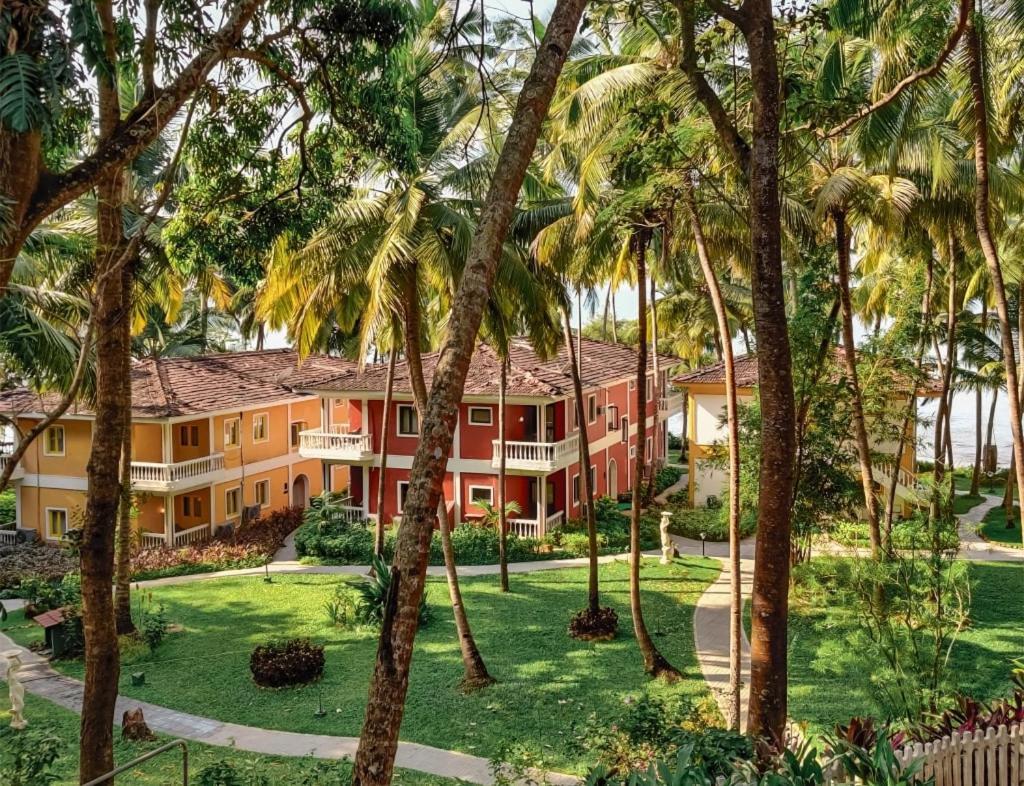 Bambolim Beach Resort Extérieur photo