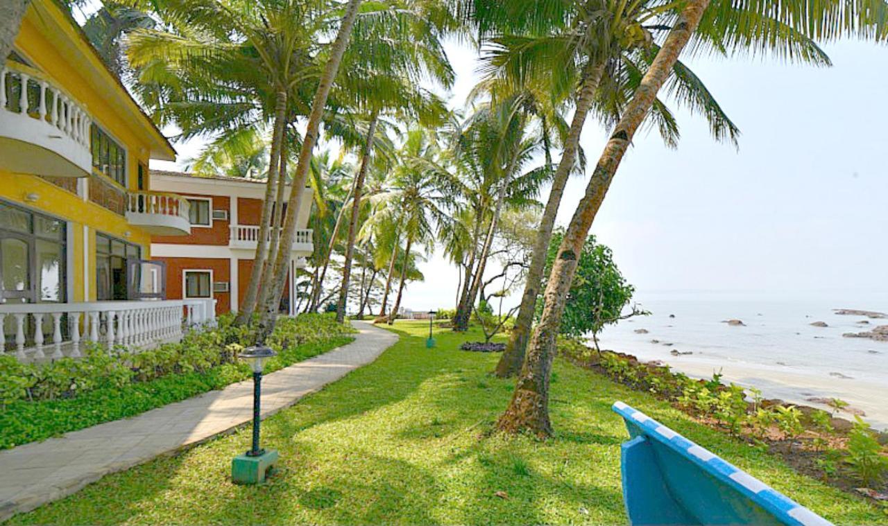 Bambolim Beach Resort Extérieur photo